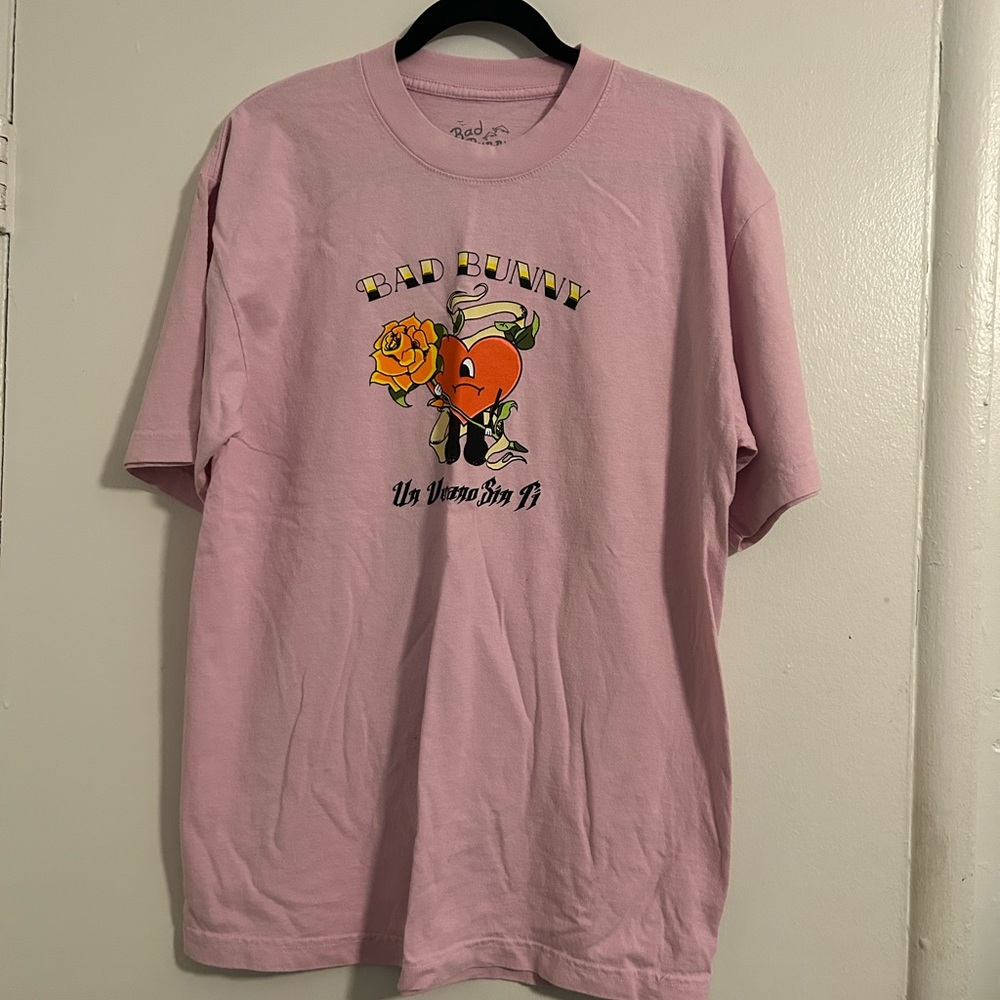 Bad Bunny Un Verano Sin Ti Worlds Hottest Tour 2022 Official Pink Shirt Medium